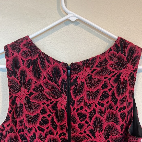 Womens Dress - Picture 6 of 7